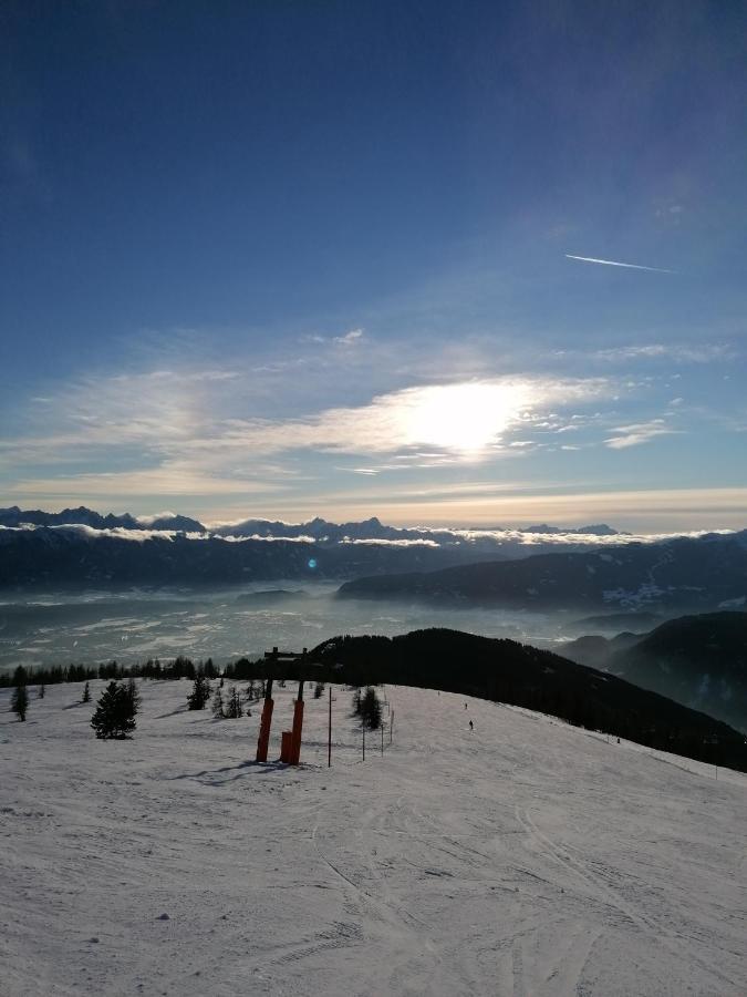 Gerlitzen Ferienappartement Paul Im Ski- Und Wandergebiet, Kanzelhoehe, Ossiacher See Deutschberg Exteriör bild